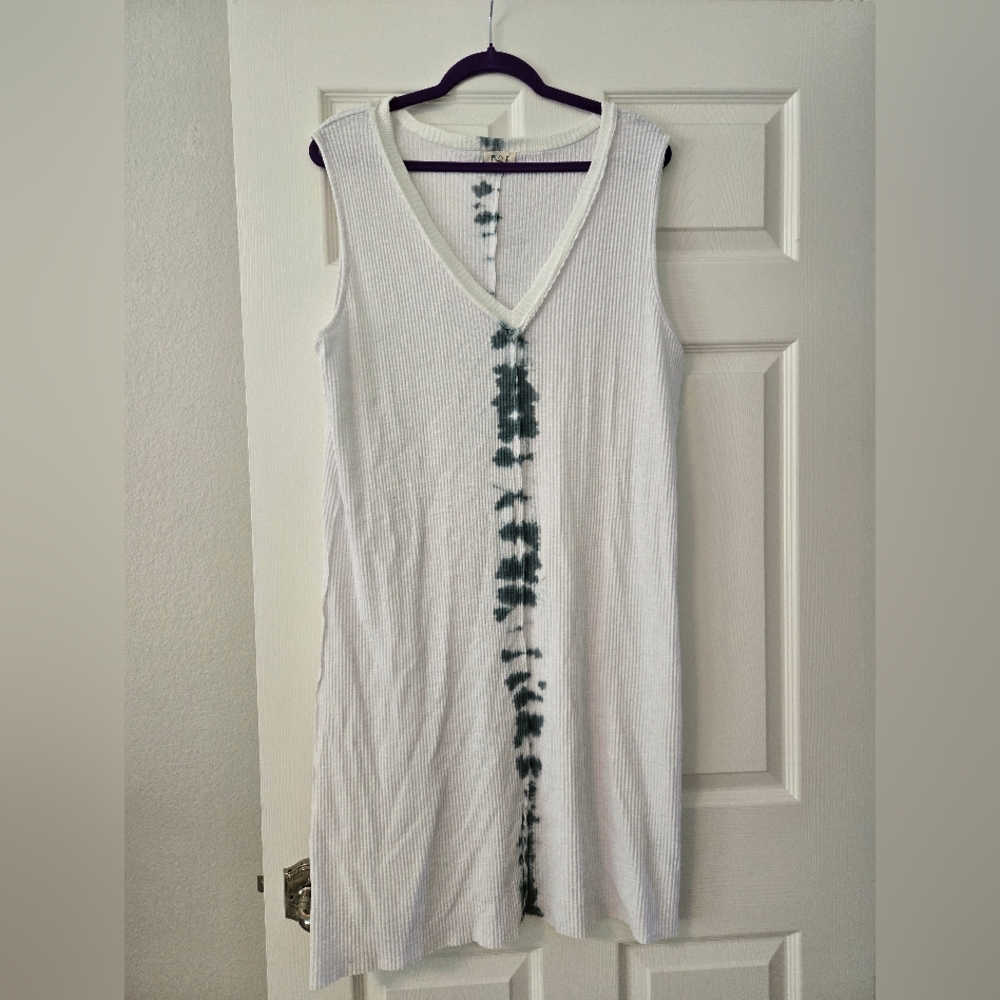 POL Ribbed V Neck Dress